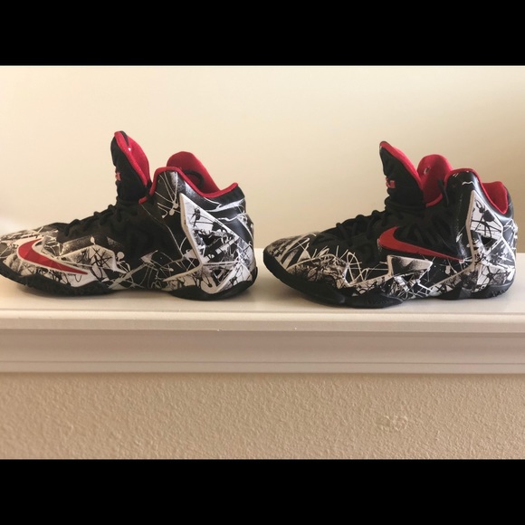 Lebron Graffiti - Picture 3 of 3